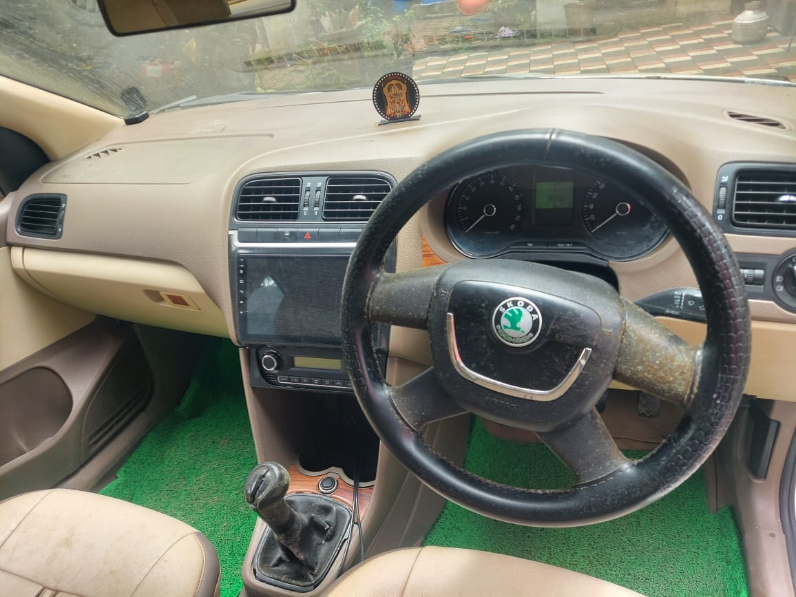 Skoda Laura(2009-2013) Ambition 2.0 Tdi Cr Mt